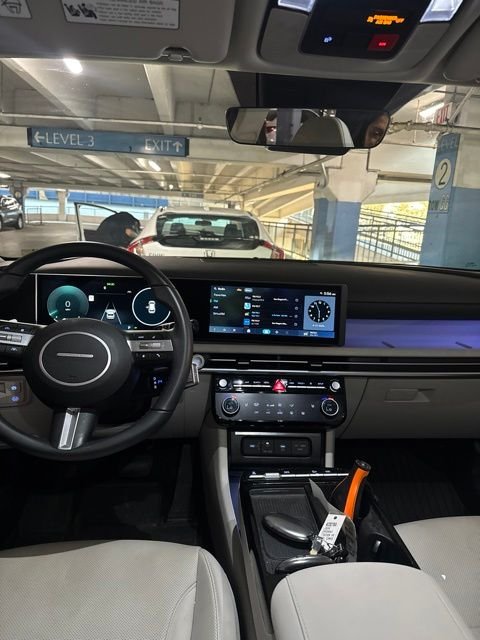 Used 2026 White Hyundai SEL Convenience image 6
