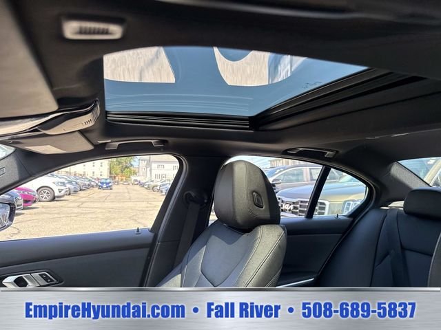 2021 BMW 3 Series 330i - Photo 22