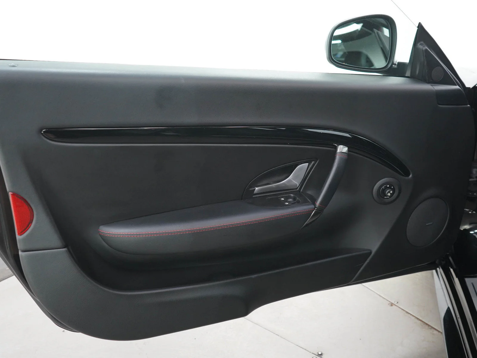 Used 2015 Black Maserati 2dr Cpe GranTurismo Sport image 12