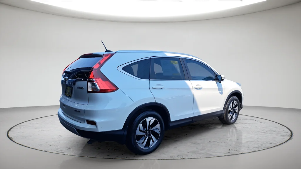 Used 2015  Honda Touring image 3