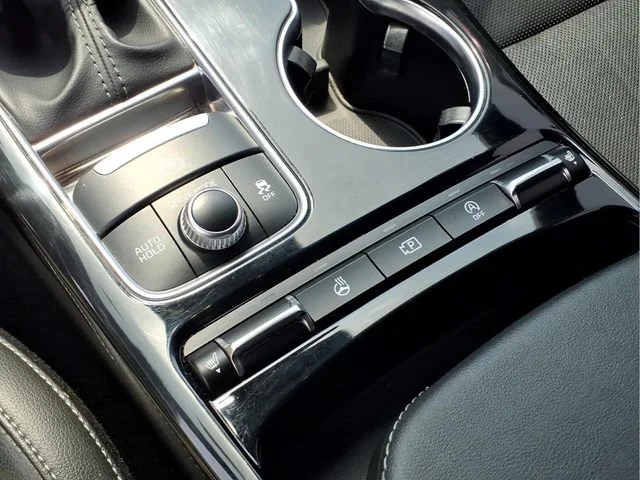 Used 2022 Gray Kia GT-Line image 9