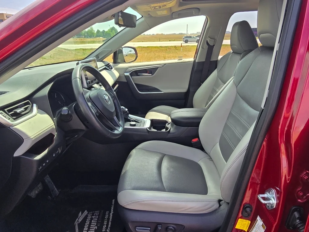 Used 2019 Ruby Flare Pearl Toyota Limited image 12