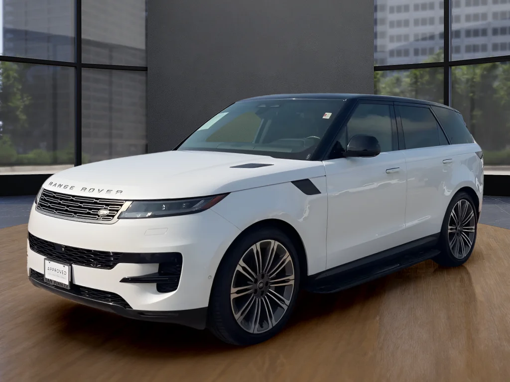 Used 2024 White Land Rover SE image 1