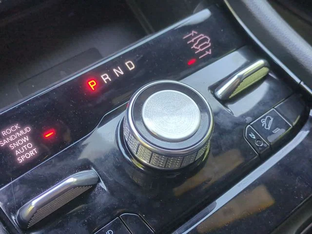 Used 2022 Gray Jeep Overland image 38