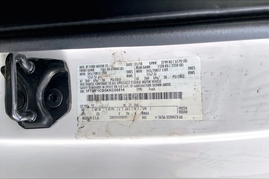 Used 2019 White Ford XL image 32
