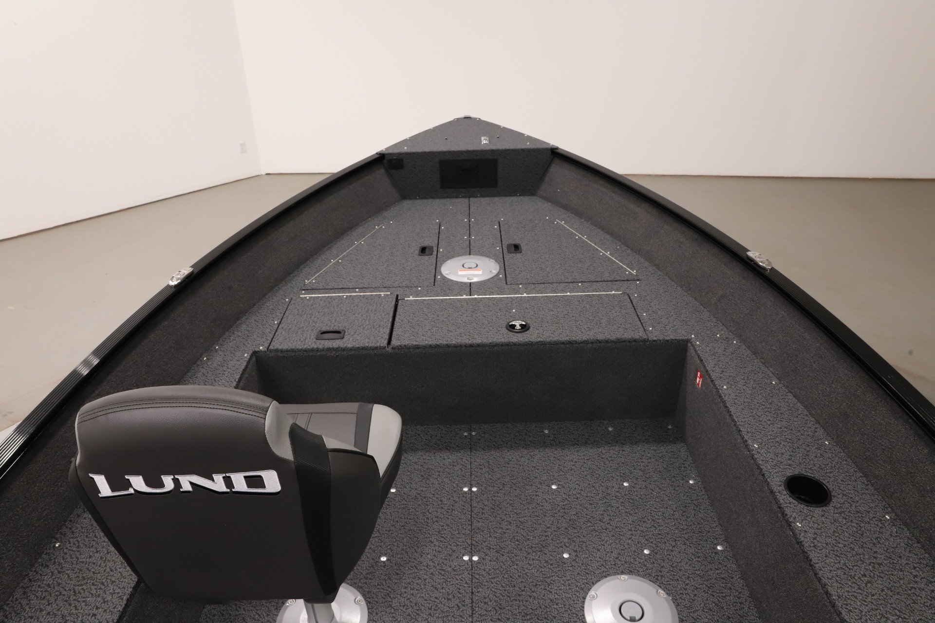 New 2027  LUND  image 18