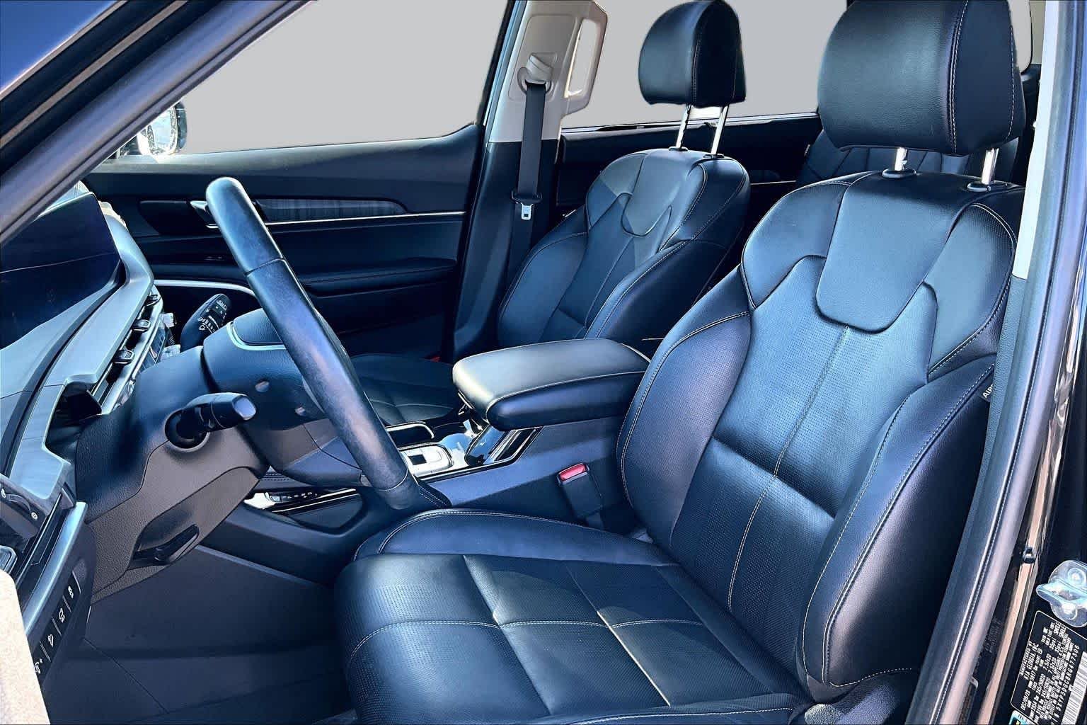 Used 2024 Ebony Black Kia SX image 7