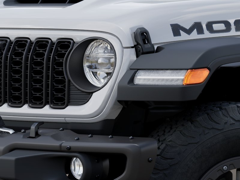 New 2026 Bright White Clear-Coat Exterior Paint Jeep Moab 392 image 35