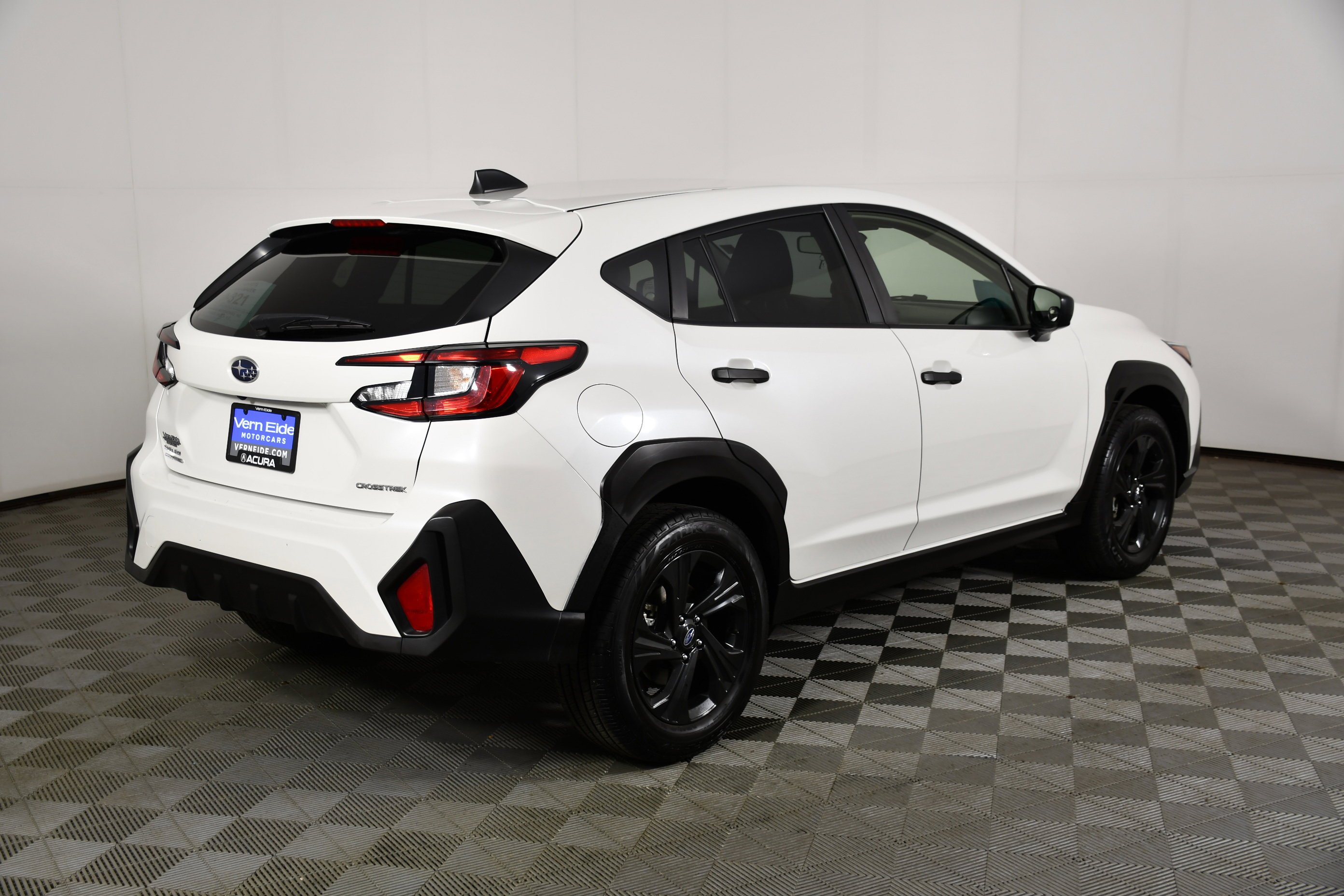 Used 2024 Crystal White Pearl Subaru Base image 6