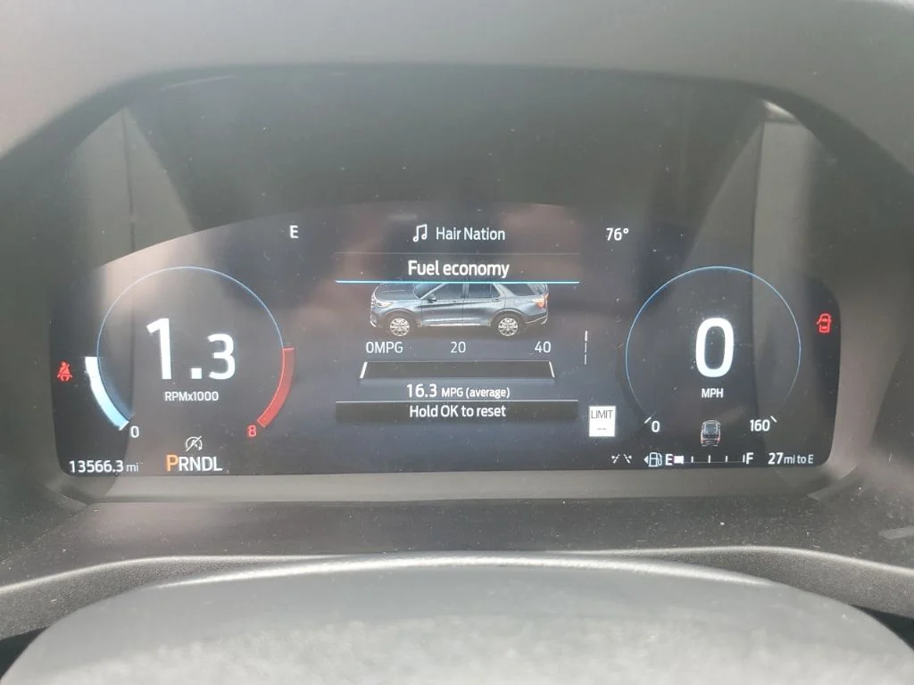Used 2025 Vapor Blue Ford Active image 11