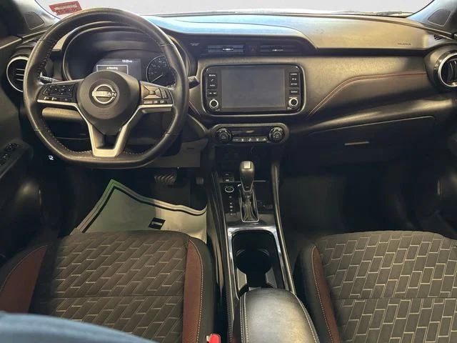 Used 2022 Gun Metallic Nissan SR image 10
