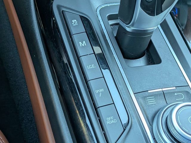 Used 2018 Gray Maserati GranLusso image 23