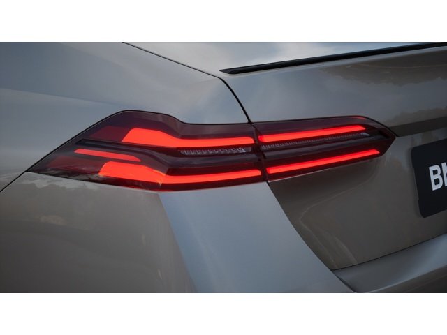 New 2027 Oxide Grey Metallic BMW 530i image 8
