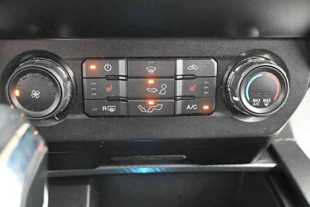 Certified Used 2019 Magnetic Ford XLT image 44