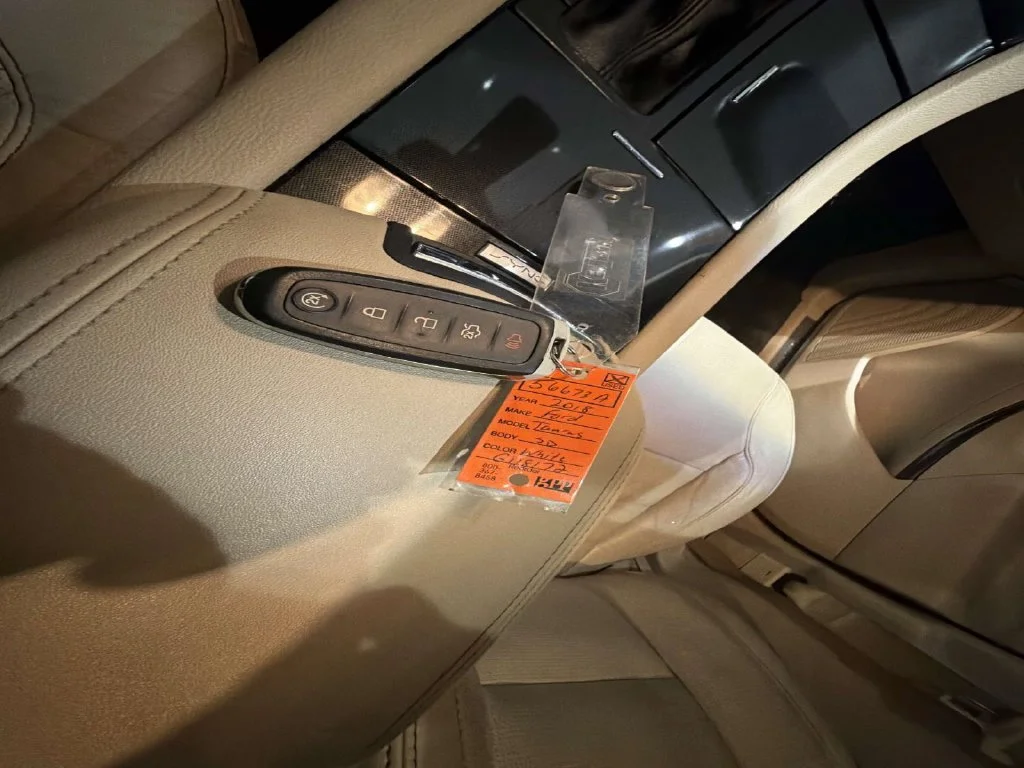 Used 2018 White Ford Limited image 32
