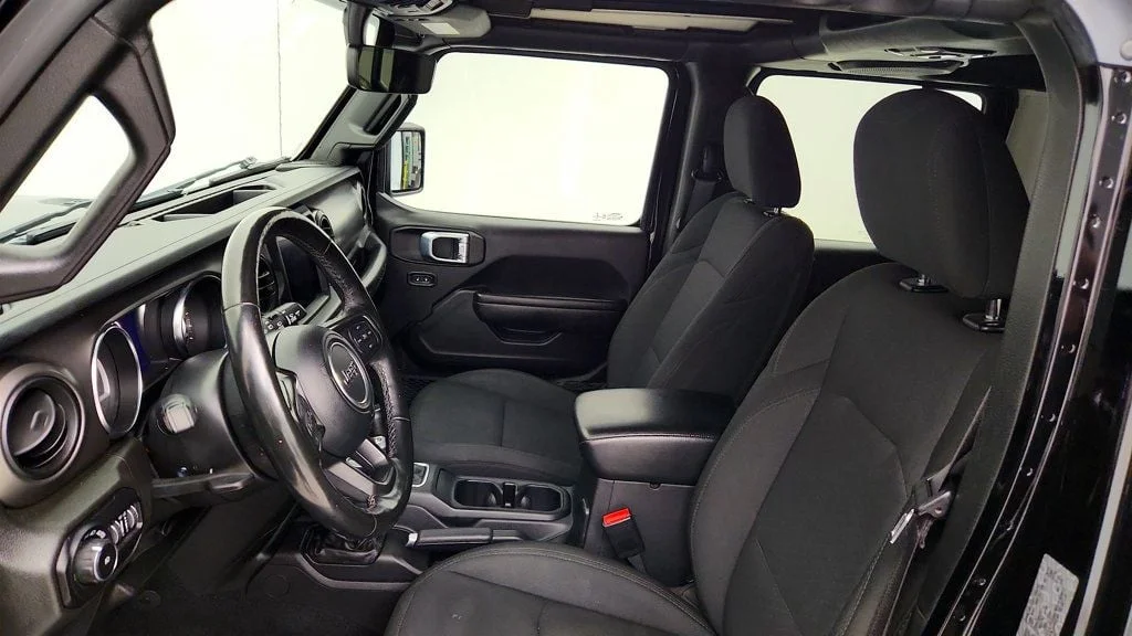 Used 2022 Black Clearcoat Jeep Unlimited Willys 4x4 w/ Sky One-Touch Top & Alpine Audio image 22
