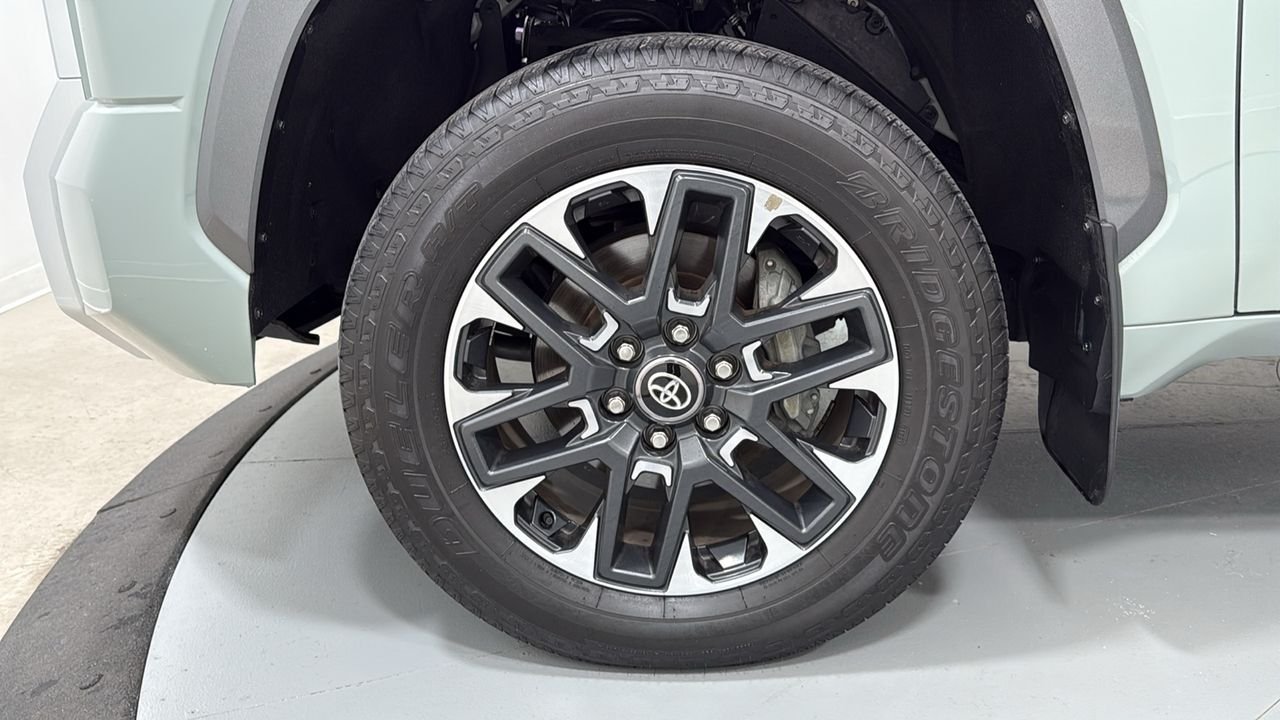 Certified Used 2025  Toyota Limited image 24