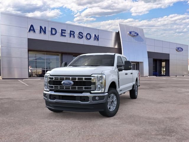 New 2026 Oxford White Ford XLT image 2