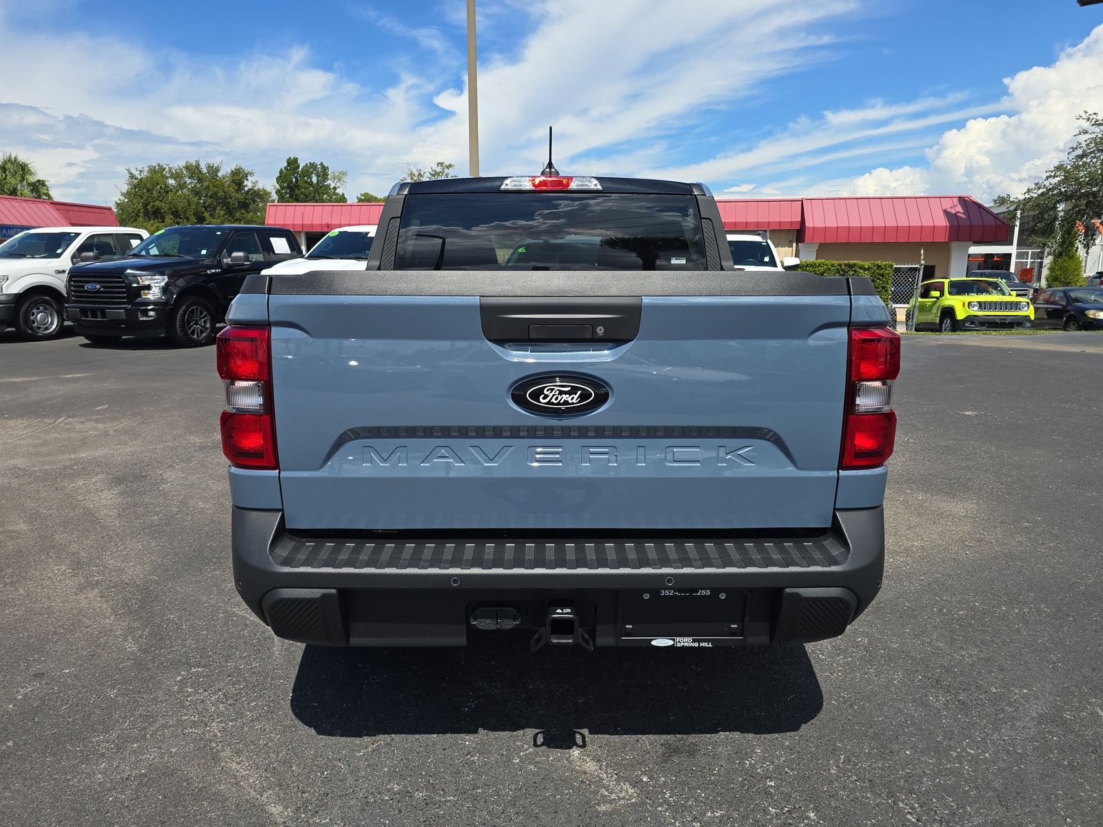 New 2025 Azure Gray Metallic Tri-Coat Ford XLT image 5