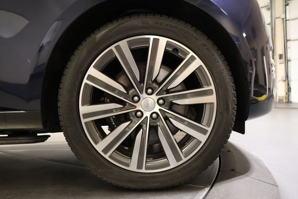 Used 2023 Portofino Blue Metallic Land Rover Autobiography image 12