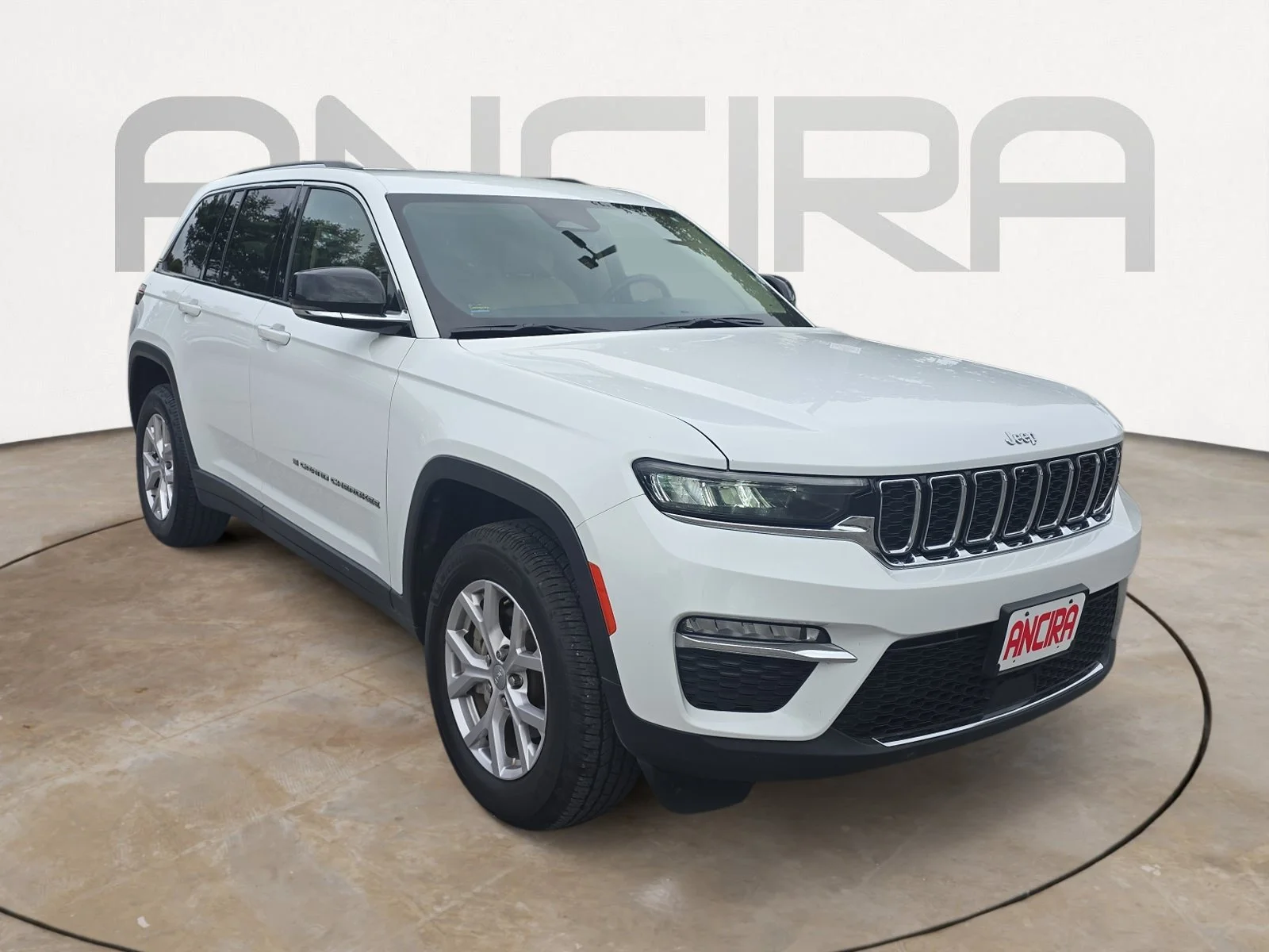 Used 2022 Bright White Clearcoat Jeep Limited image 4