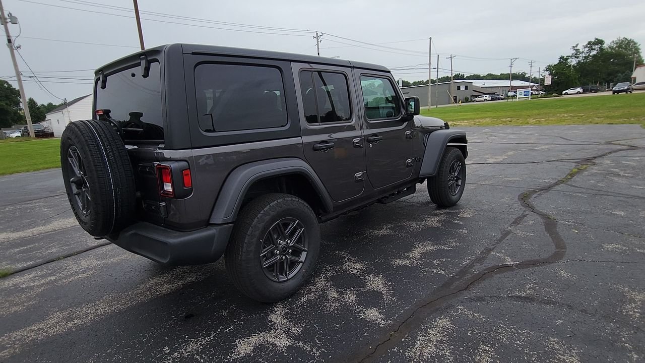 New 2026 Granite Crystal Metallic Clear-Coat Exterior Paint Jeep Sport S image 8