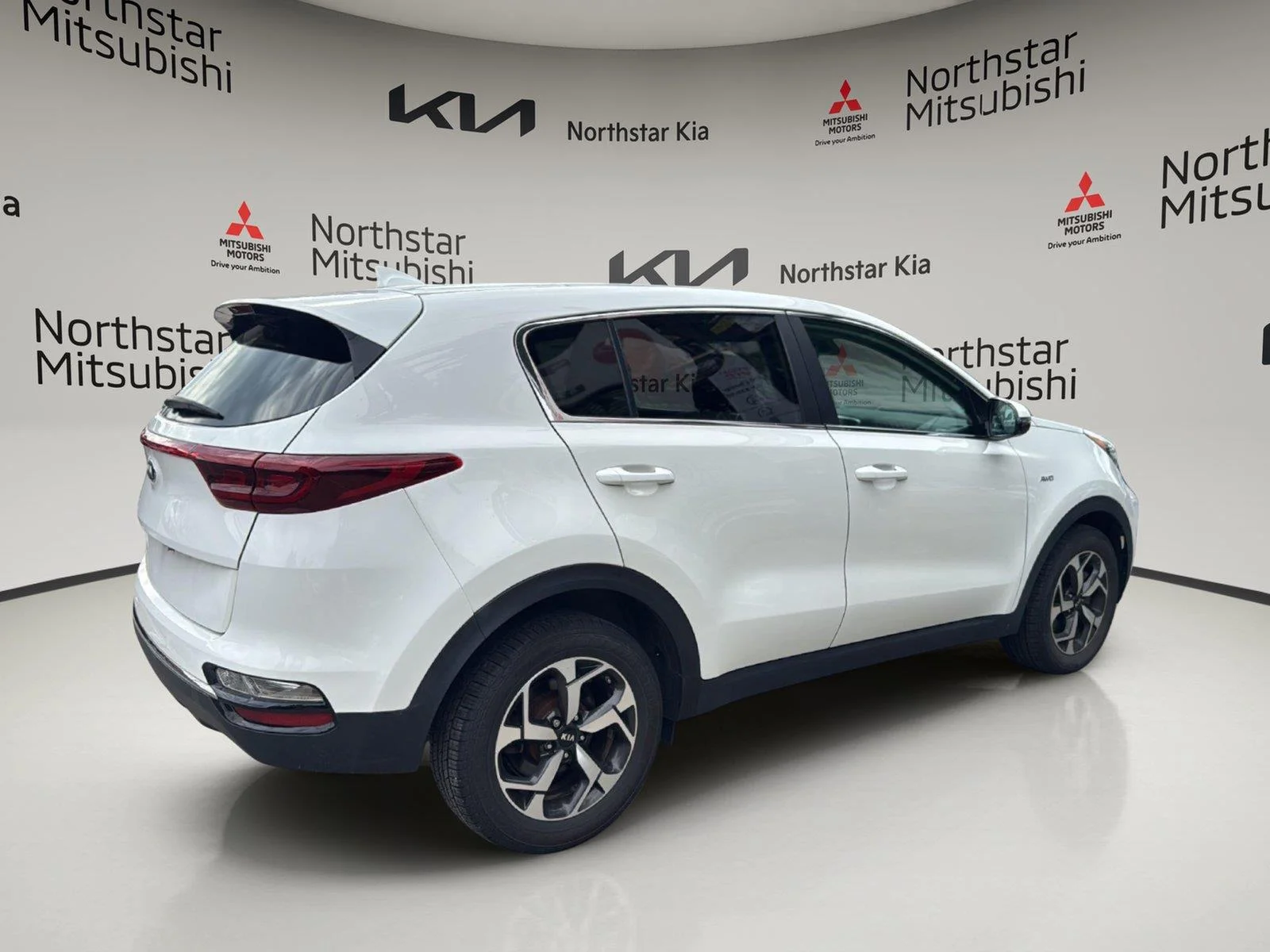 Used 2020 Clear White Kia LX image 7
