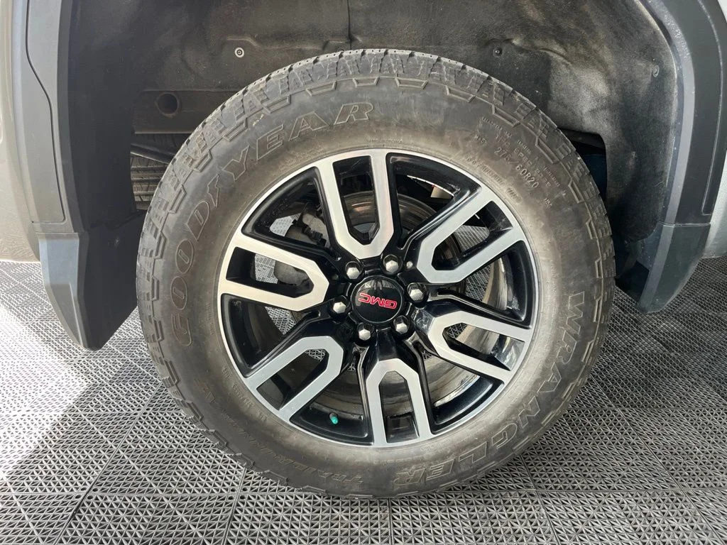 Used 2024 Gray GMC AT4 image 23