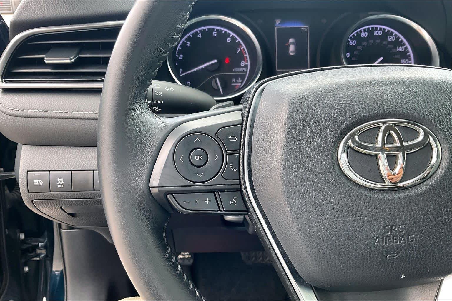 Used 2020 Galactic Aqua Mica Toyota SE image 23