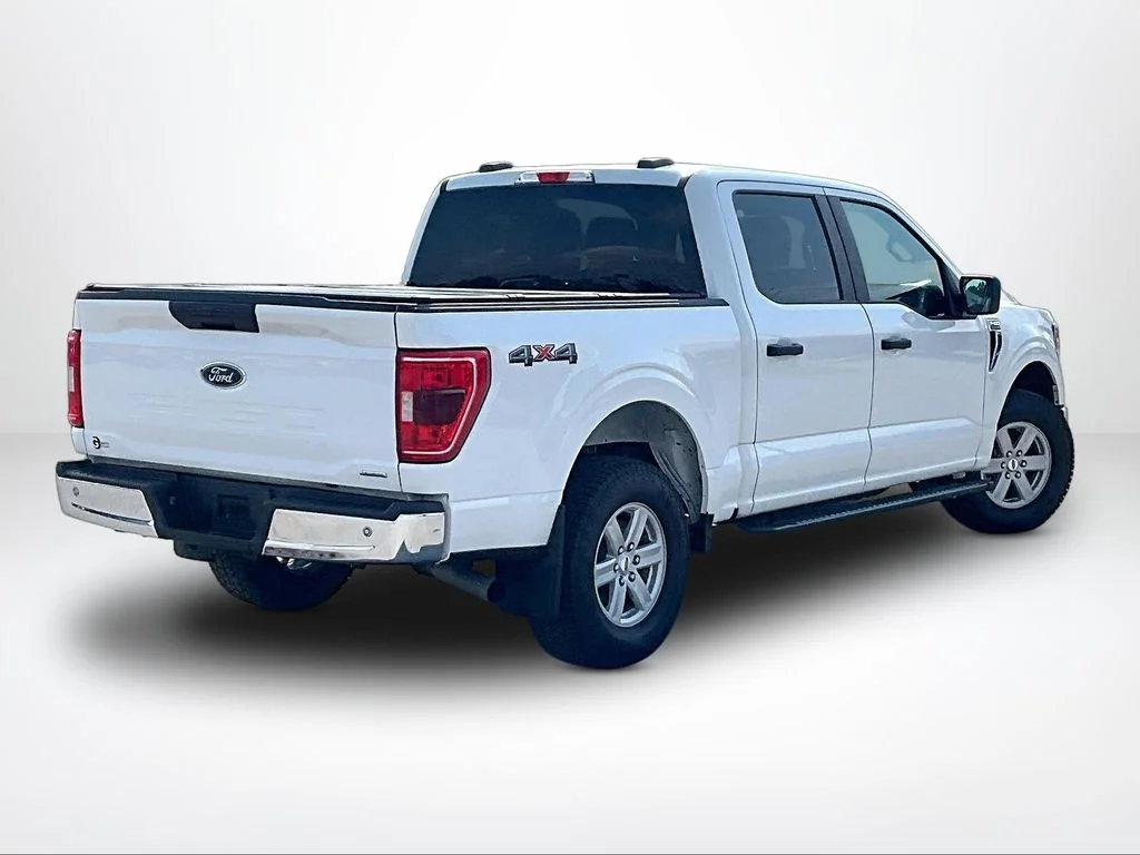 Used 2023 White Ford XLT image 3