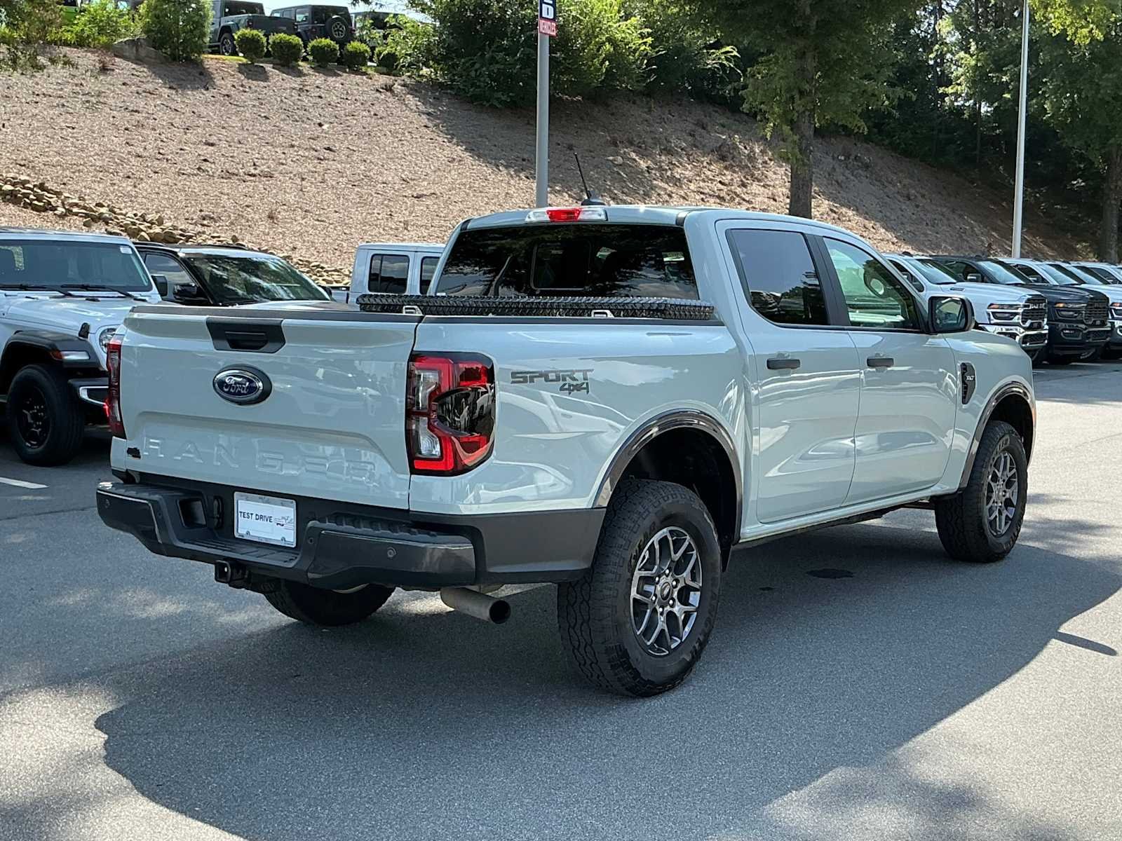 Used 2024 Cactus Grey Ford XLT image 5