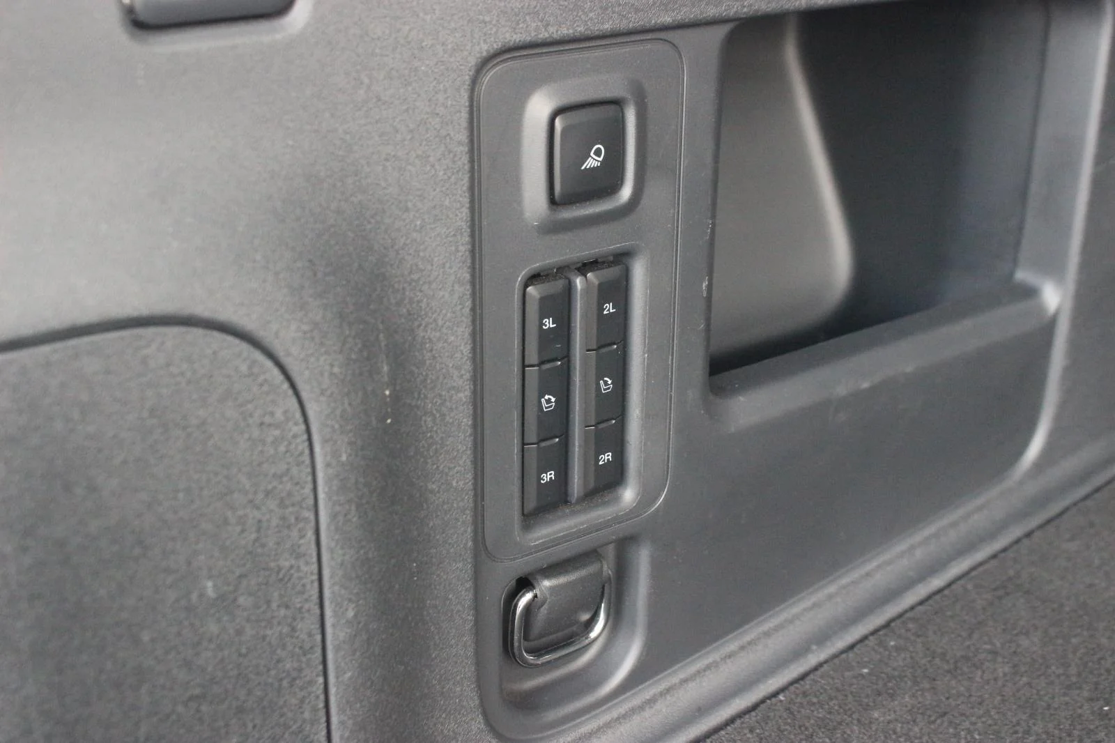 Used 2025 White Ford Tremor image 13