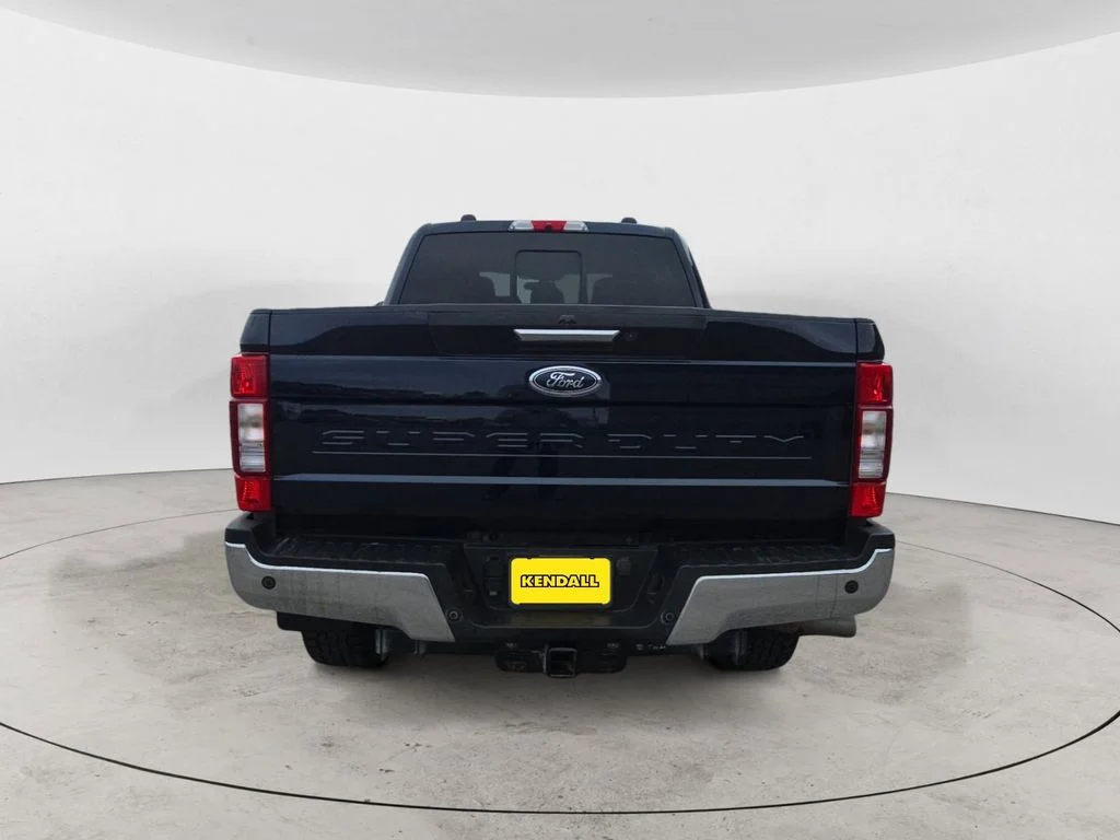 Used 2022 Blue Ford Lariat image 4