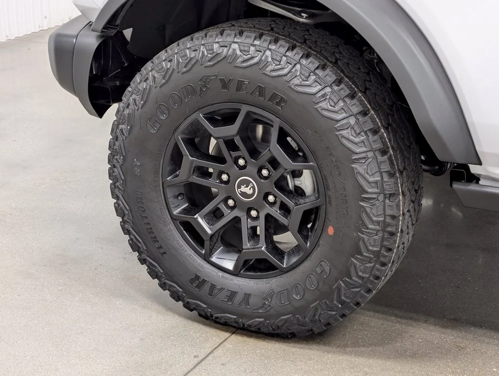 New 2026 Oxford White Ford Badlands® image 2
