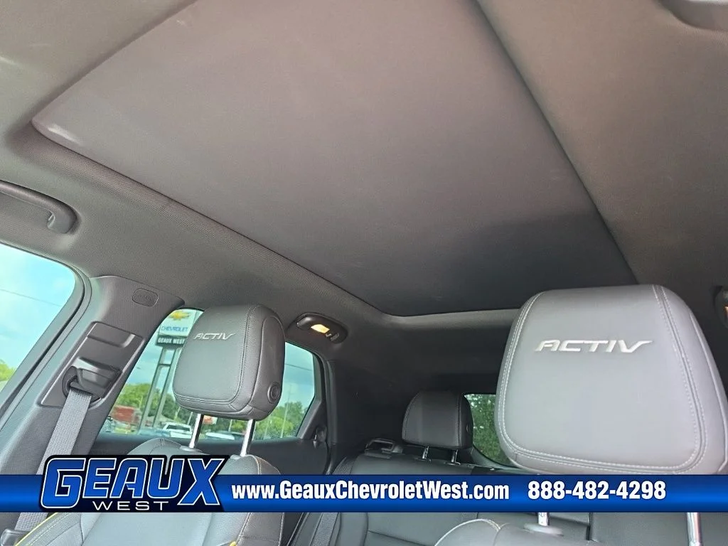Used 2025 Green Chevrolet ACTIV image 29