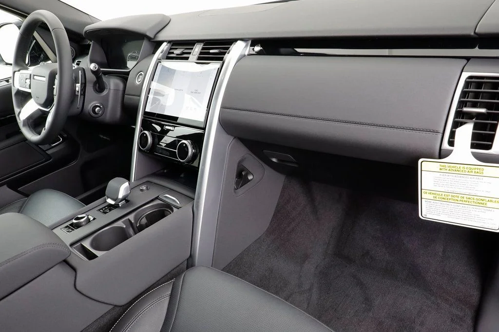 New 2025 Gray Land Rover S image 21