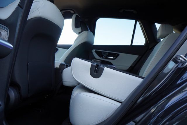 New 2026 Graphite Grey Metallic Mercedes-Benz GLC 300 image 27