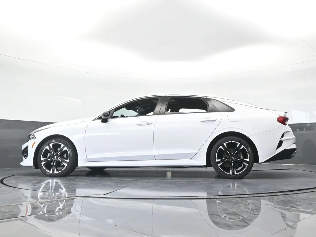 Used 2023 Glacial White Pearl Kia GT-Line image 55