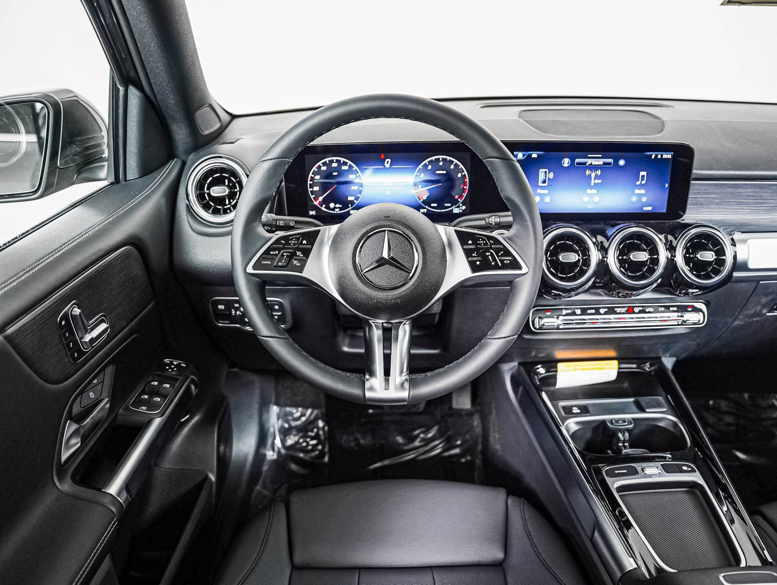 New 2026 Mountain Grey Metallic Mercedes-Benz GLB 250 image 11