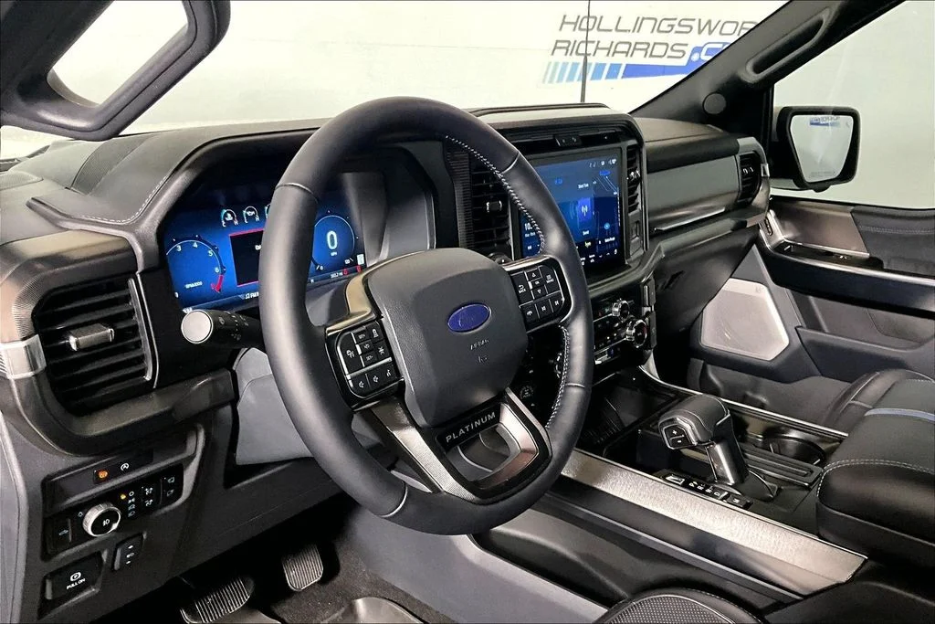 Used 2025 White Metallic Ford Platinum image 10