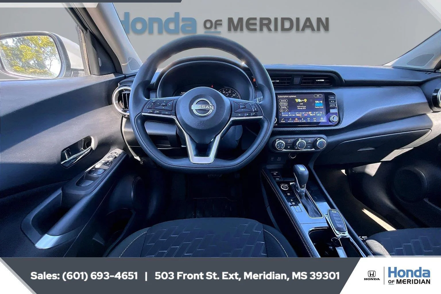 Used 2024 Boulder Gray Pearl Nissan SV image 5