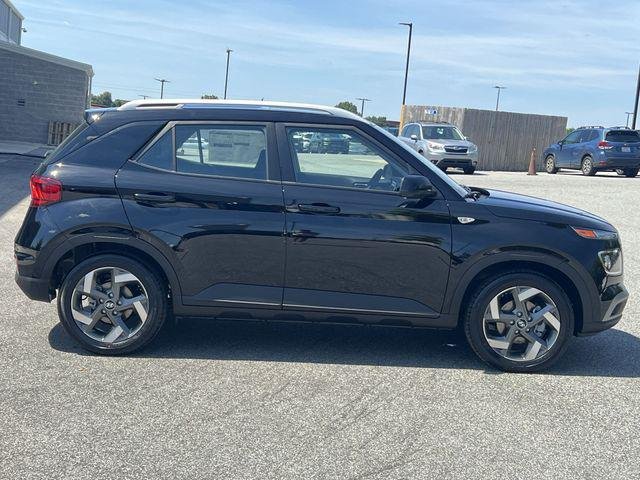 New 2026 Black Hyundai SEL image 14