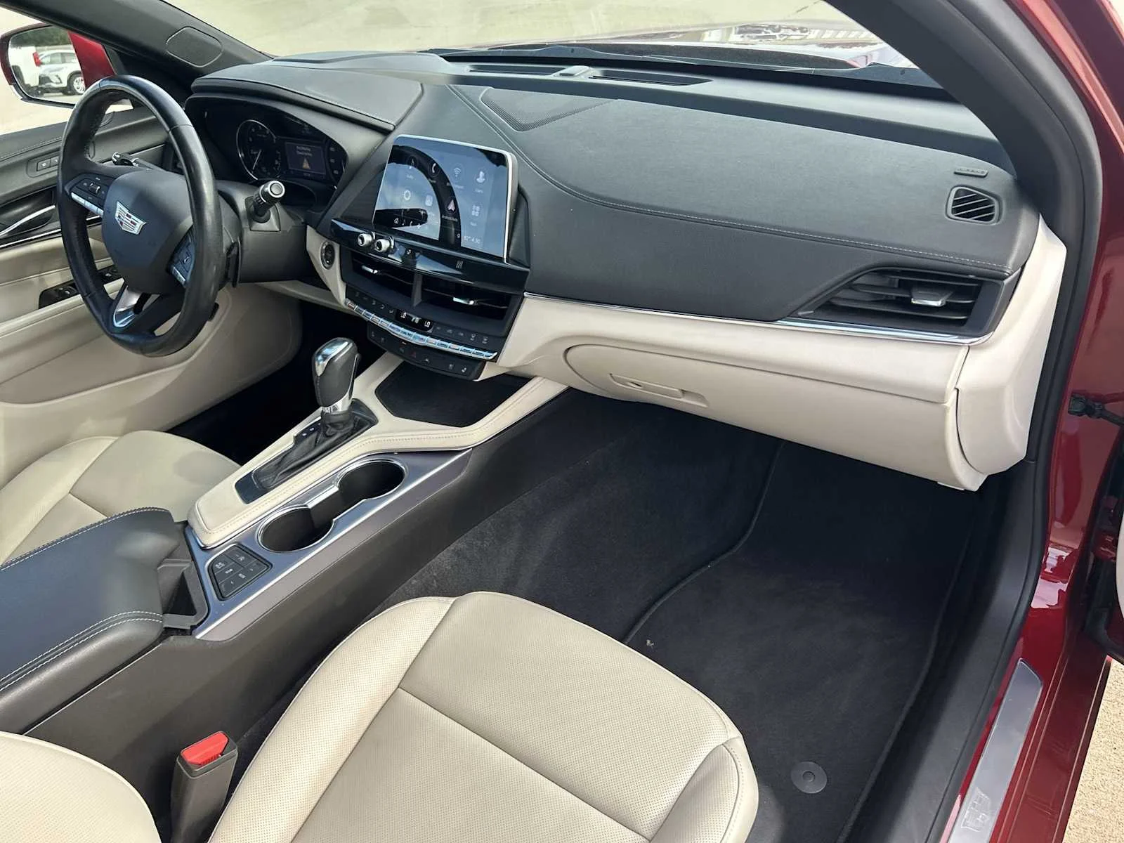 Used 2020 RED OBSESSION TINTCOAT Cadillac Premium Luxury image 28
