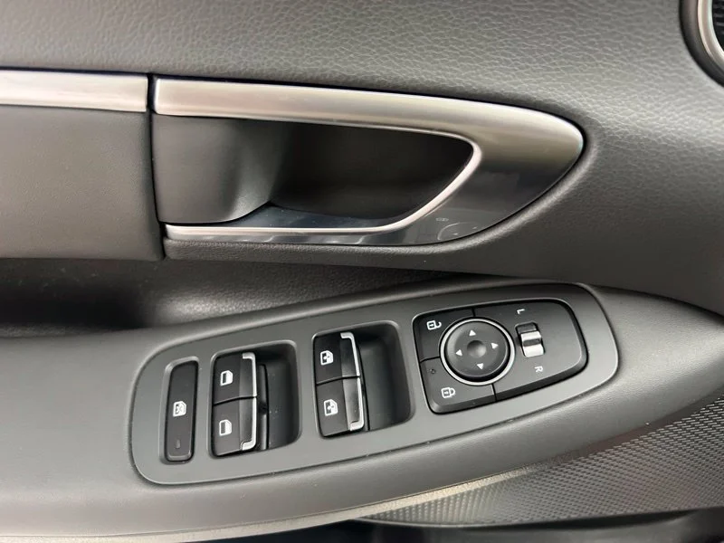 Used 2021 Red Hyundai SEL Plus image 20