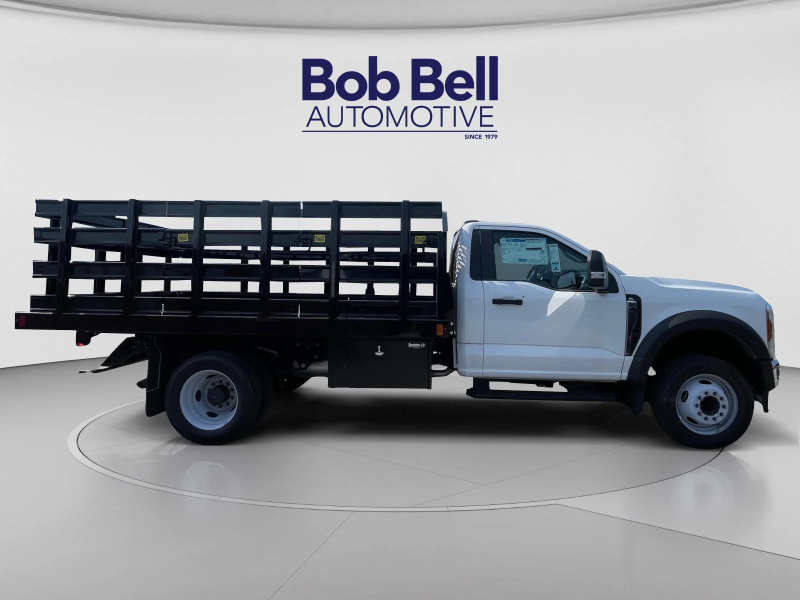 2025 Ford F-450 Super Duty Chassis Cab XL - Photo 6