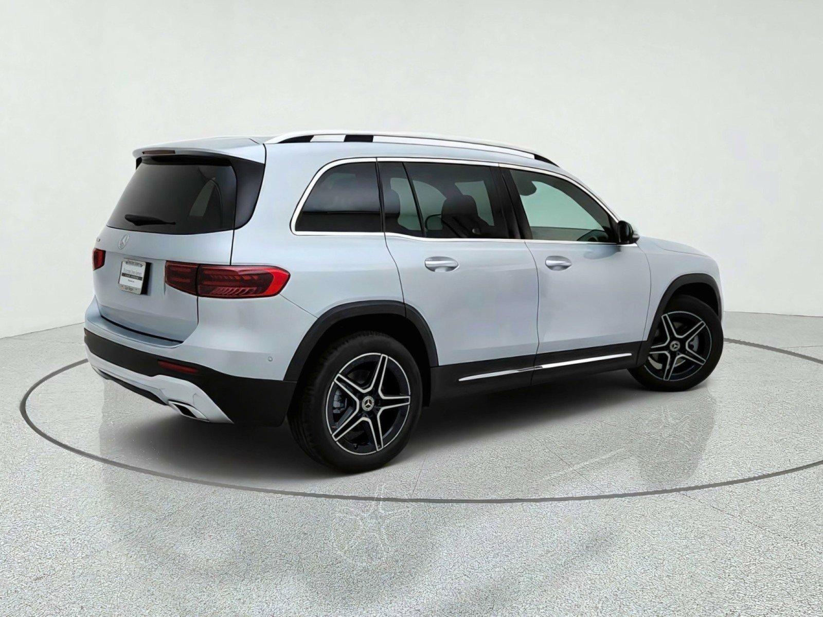 New 2026 Cirrus Silver Metallic Mercedes-Benz GLB 250 SUV image 36