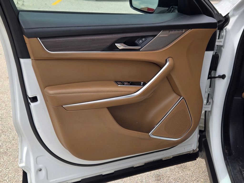 2021 Jaguar F-Pace S - Photo 28