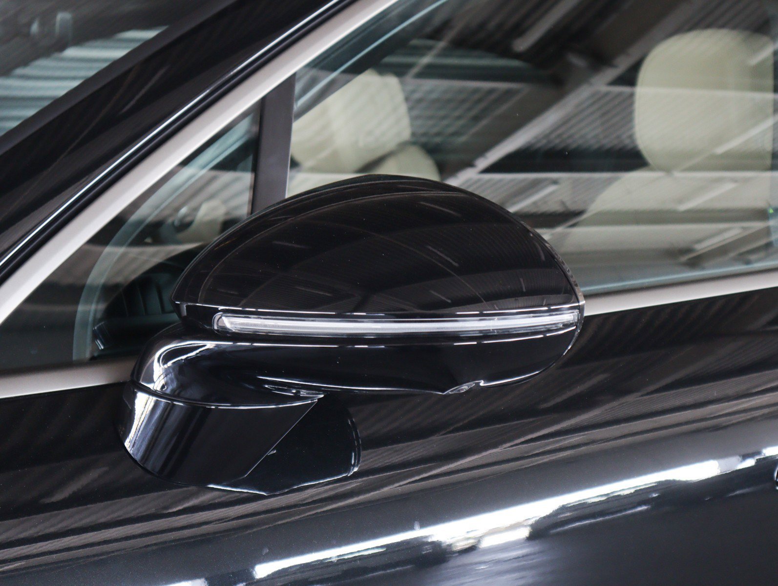 New 2026 Chromite Black Metallic Porsche Turbo E-Hybrid Coupe image 28