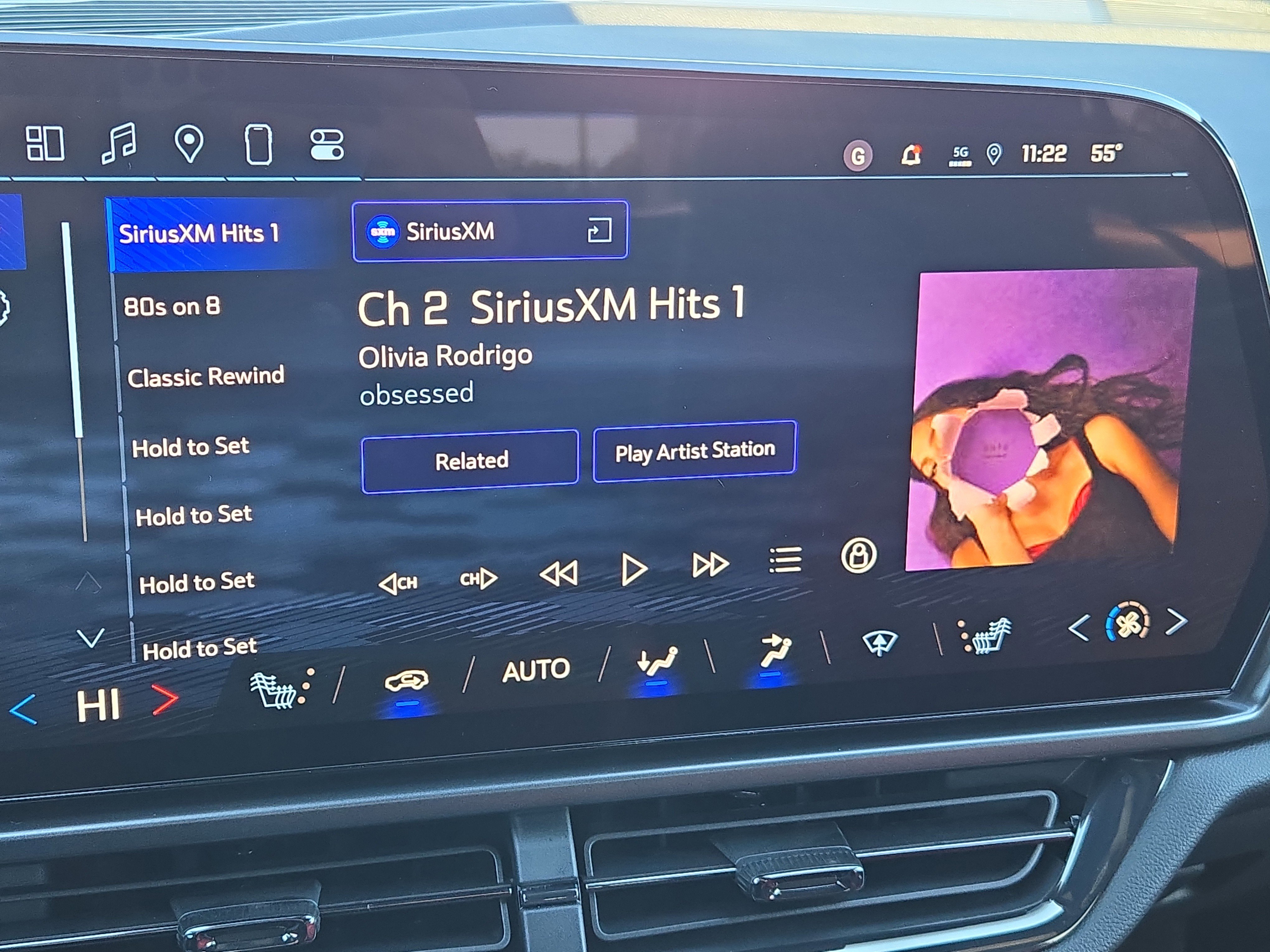 2025 Chevrolet Equinox EV RS - Photo 32