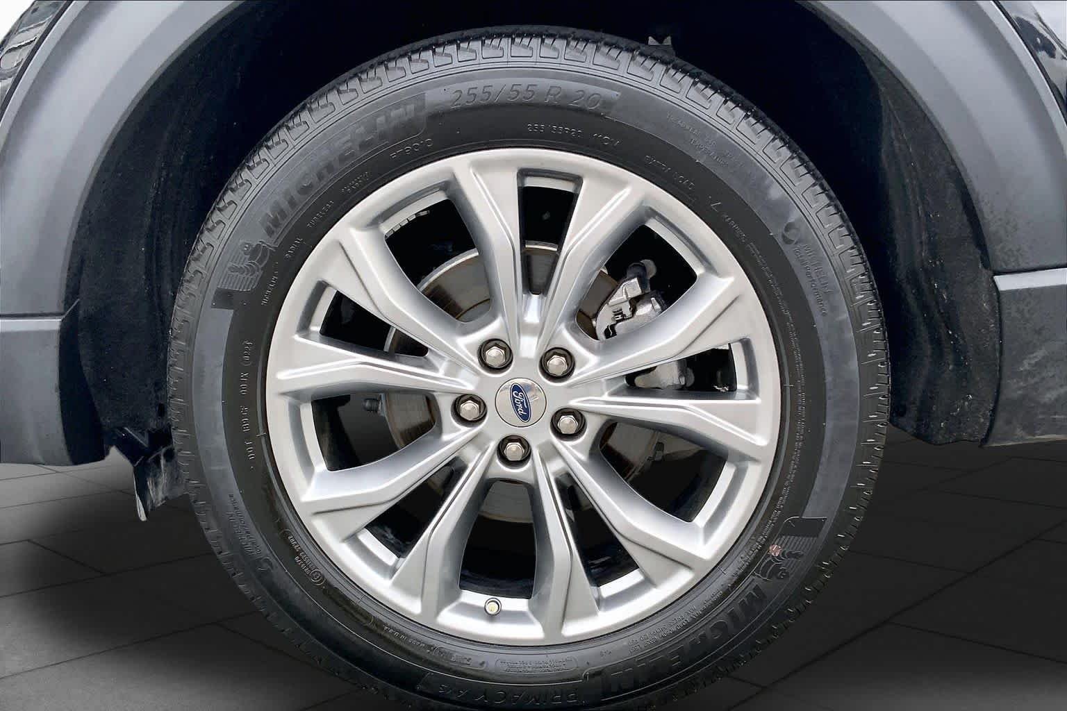 Used 2024 Agate Black Metallic Ford XLT image 10
